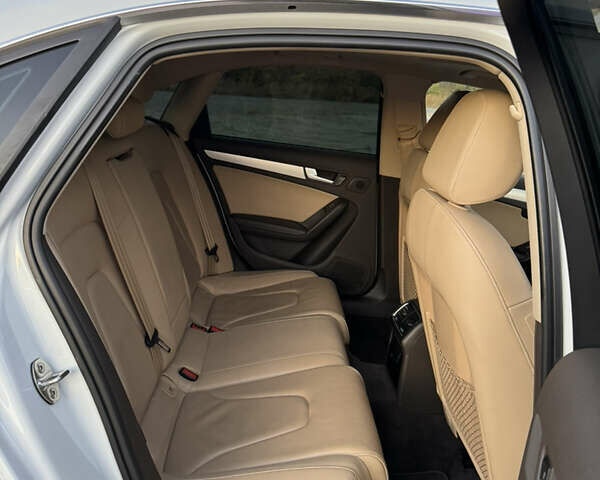 Белый Ауди А4, объемом двигателя 1.98 л и пробегом 125 тыс. км за 17000 $, фото 9 на Automoto.ua