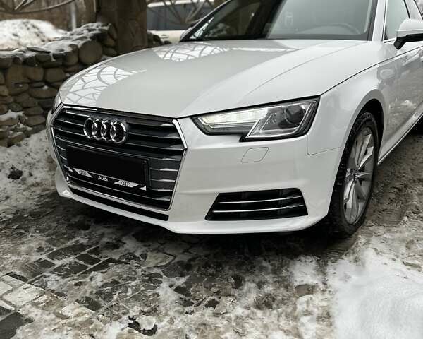 Белый Ауди А4, объемом двигателя 1.98 л и пробегом 173 тыс. км за 14500 $, фото 1 на Automoto.ua