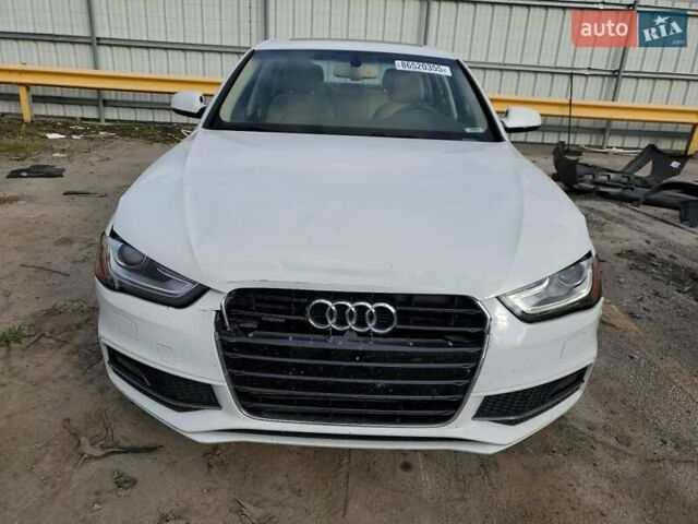 Белый Ауди А4, объемом двигателя 1.98 л и пробегом 51 тыс. км за 1500 $, фото 4 на Automoto.ua