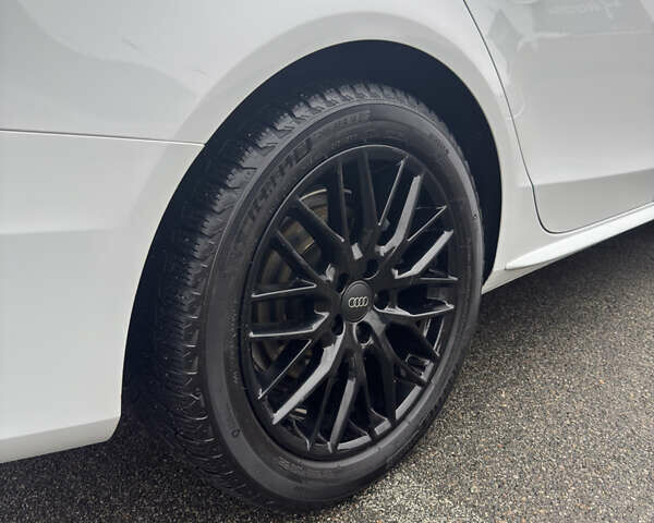 Белый Ауди А4, объемом двигателя 1.97 л и пробегом 183 тыс. км за 16500 $, фото 12 на Automoto.ua