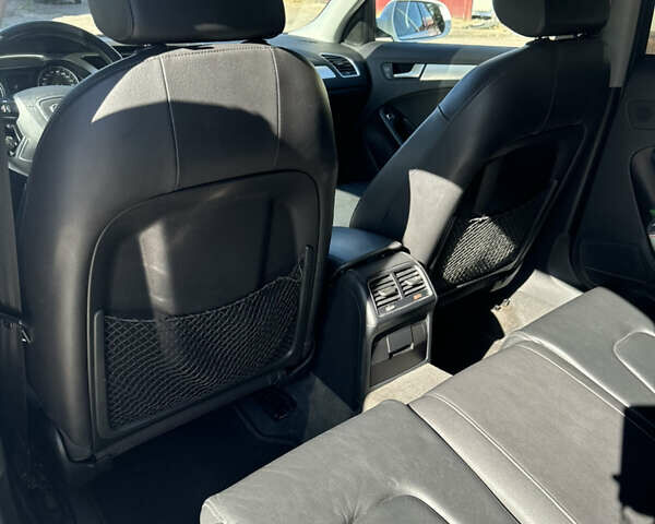 Білий Ауді А4, об'ємом двигуна 2 л та пробігом 205 тис. км за 12500 $, фото 8 на Automoto.ua