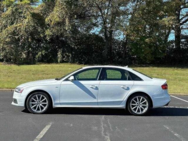Білий Ауді А4, об'ємом двигуна 2 л та пробігом 134 тис. км за 8200 $, фото 3 на Automoto.ua