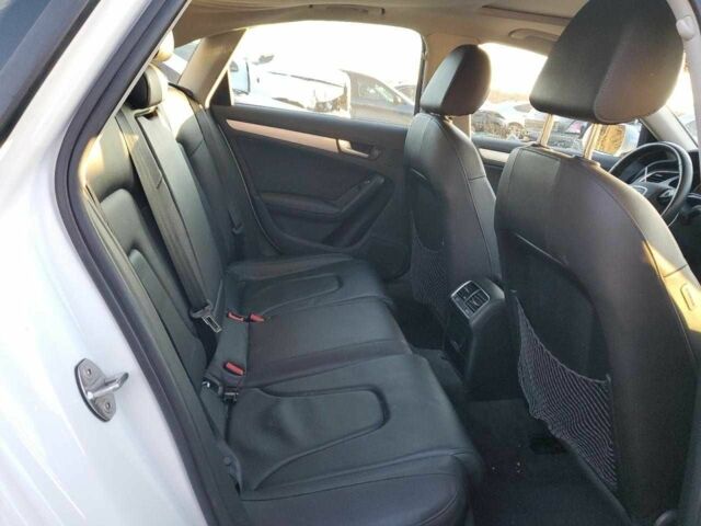 Белый Ауди А4, объемом двигателя 2 л и пробегом 90 тыс. км за 2300 $, фото 9 на Automoto.ua