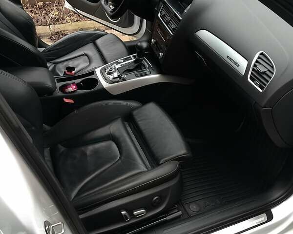 Білий Ауді А4, об'ємом двигуна 2 л та пробігом 180 тис. км за 13200 $, фото 7 на Automoto.ua