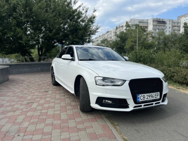 Белый Ауди А4, объемом двигателя 2 л и пробегом 216 тыс. км за 12500 $, фото 2 на Automoto.ua