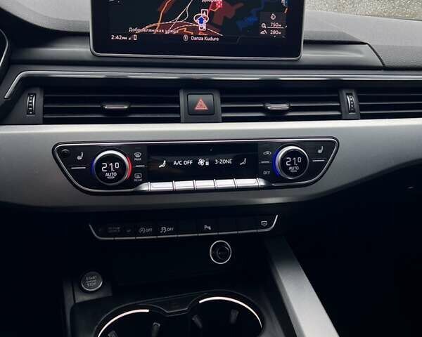 Белый Ауди А4, объемом двигателя 2 л и пробегом 130 тыс. км за 18000 $, фото 36 на Automoto.ua