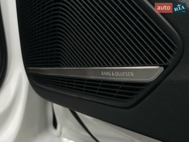 Білий Ауді А4, об'ємом двигуна 2 л та пробігом 138 тис. км за 22500 $, фото 22 на Automoto.ua