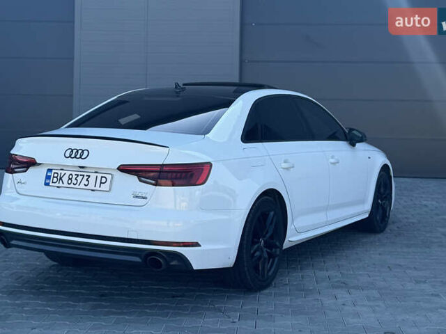 Білий Ауді А4, об'ємом двигуна 2 л та пробігом 194 тис. км за 18000 $, фото 7 на Automoto.ua