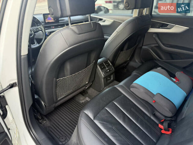 Белый Ауди А4, объемом двигателя 1.98 л и пробегом 258 тыс. км за 17000 $, фото 25 на Automoto.ua