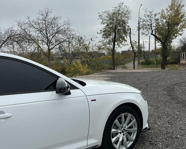 Белый Ауди А4, объемом двигателя 2 л и пробегом 82 тыс. км за 20000 $, фото 13 на Automoto.ua