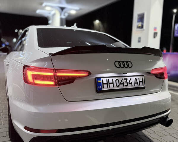 Белый Ауди А4, объемом двигателя 2 л и пробегом 162 тыс. км за 19500 $, фото 12 на Automoto.ua