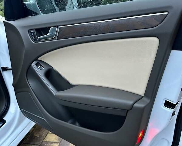 Білий Ауді А4, об'ємом двигуна 2 л та пробігом 44 тис. км за 15999 $, фото 35 на Automoto.ua