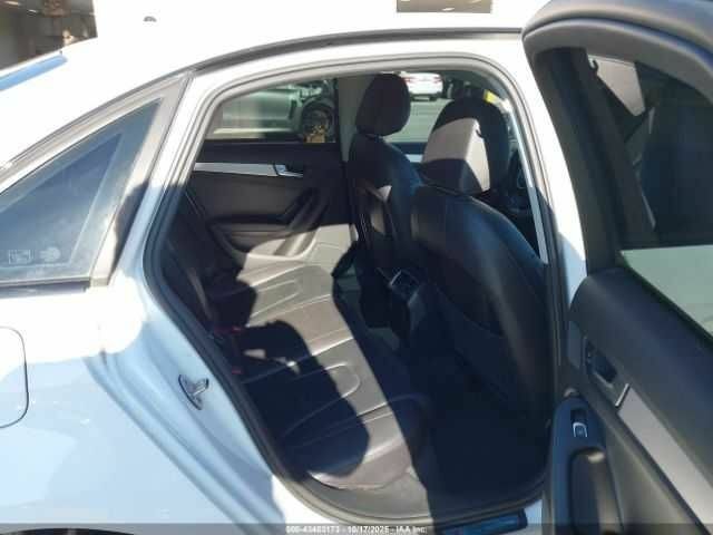 Білий Ауді А4, об'ємом двигуна 2 л та пробігом 139 тис. км за 1300 $, фото 7 на Automoto.ua