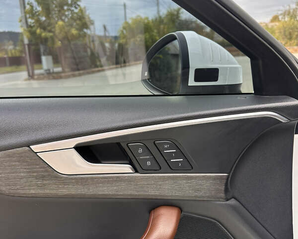 Ауди А4 2016 в Могилев-Подольском на Automoto.ua Белый Ауди А4, объемом двигателя 2 л и пробегом 160 тыс. км за 19500 $, фото 9 на Automoto.ua