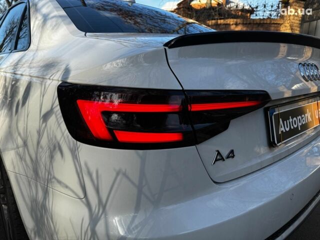 Білий Ауді А4, об'ємом двигуна 2 л та пробігом 146 тис. км за 19990 $, фото 8 на Automoto.ua