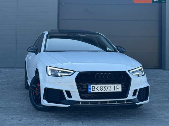 Білий Ауді А4, об'ємом двигуна 2 л та пробігом 194 тис. км за 18000 $, фото 3 на Automoto.ua