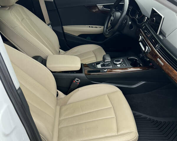 Белый Ауди А4, объемом двигателя 2 л и пробегом 82 тыс. км за 20000 $, фото 37 на Automoto.ua