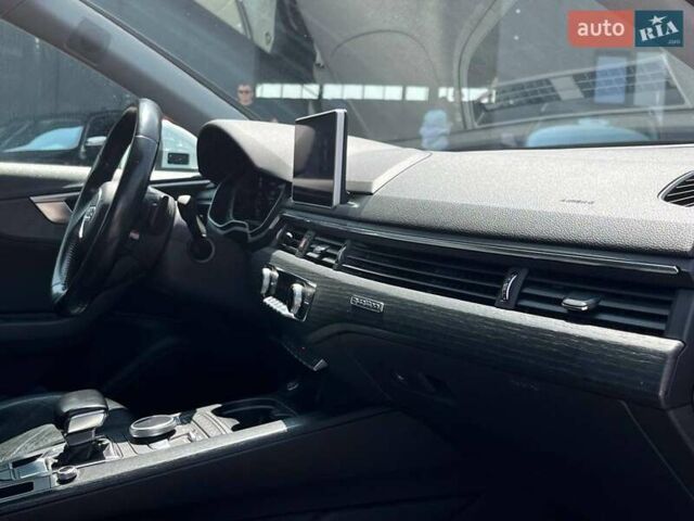 Білий Ауді А4, об'ємом двигуна 2 л та пробігом 169 тис. км за 16800 $, фото 45 на Automoto.ua