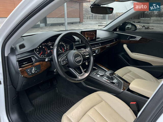 Білий Ауді А4, об'ємом двигуна 2 л та пробігом 84 тис. км за 20000 $, фото 32 на Automoto.ua