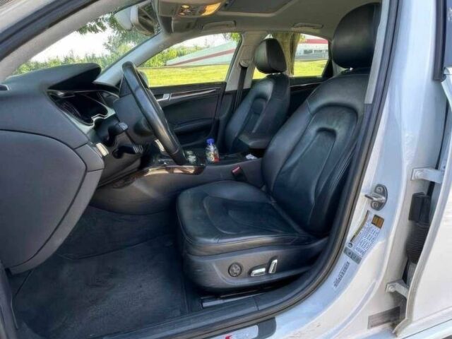 Білий Ауді А4, об'ємом двигуна 2 л та пробігом 70 тис. км за 5400 $, фото 4 на Automoto.ua
