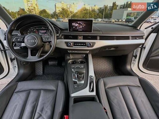 Белый Ауди А4, объемом двигателя 1.98 л и пробегом 175 тыс. км за 16000 $, фото 6 на Automoto.ua