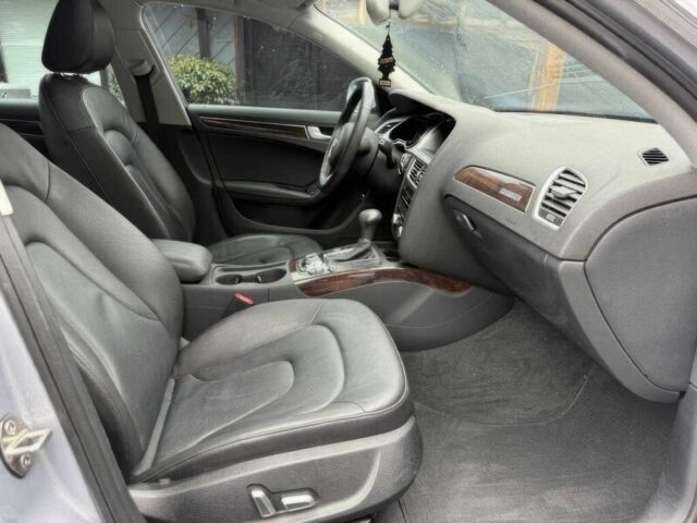 Білий Ауді А4, об'ємом двигуна 2 л та пробігом 70 тис. км за 11000 $, фото 7 на Automoto.ua