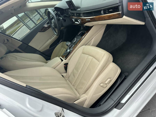 Білий Ауді А4, об'ємом двигуна 1.98 л та пробігом 199 тис. км за 17000 $, фото 20 на Automoto.ua