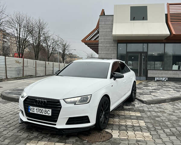 Білий Ауді А4, об'ємом двигуна 2 л та пробігом 87 тис. км за 19500 $, фото 31 на Automoto.ua