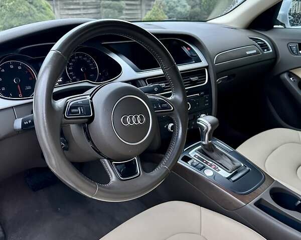 Білий Ауді А4, об'ємом двигуна 2 л та пробігом 44 тис. км за 15999 $, фото 46 на Automoto.ua