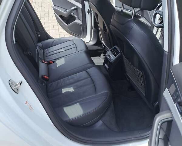 Білий Ауді А4, об'ємом двигуна 1.98 л та пробігом 155 тис. км за 22500 $, фото 36 на Automoto.ua
