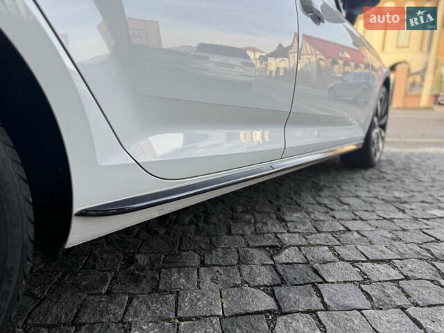 Белый Ауди А4, объемом двигателя 1.98 л и пробегом 258 тыс. км за 17000 $, фото 23 на Automoto.ua