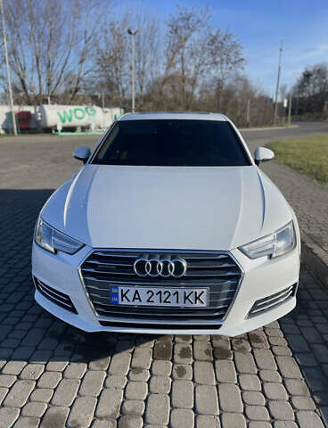 Білий Ауді А4, об'ємом двигуна 1.98 л та пробігом 199 тис. км за 17000 $, фото 31 на Automoto.ua