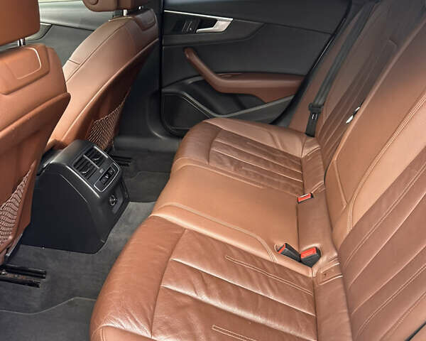 Ауди А4 2016 в Могилев-Подольском на Automoto.ua Белый Ауди А4, объемом двигателя 2 л и пробегом 160 тыс. км за 19500 $, фото 14 на Automoto.ua