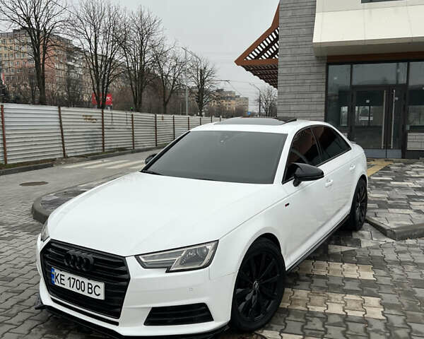 Білий Ауді А4, об'ємом двигуна 2 л та пробігом 87 тис. км за 19500 $, фото 18 на Automoto.ua