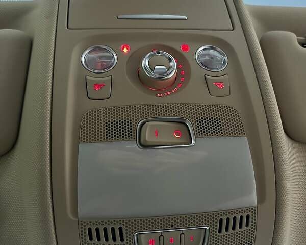 Білий Ауді А4, об'ємом двигуна 2 л та пробігом 44 тис. км за 15999 $, фото 52 на Automoto.ua