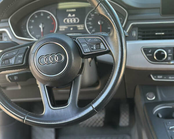 Ауди А4 2016 в Киеве на Automoto.ua Белый Ауди А4, объемом двигателя 1.98 л и пробегом 105 тыс. км за 20000 $, фото 4 на Automoto.ua