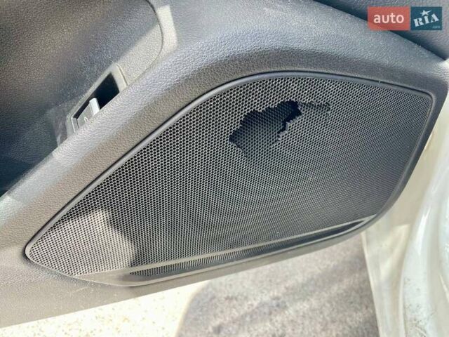 Белый Ауди А4, объемом двигателя 1.98 л и пробегом 103 тыс. км за 11000 $, фото 22 на Automoto.ua