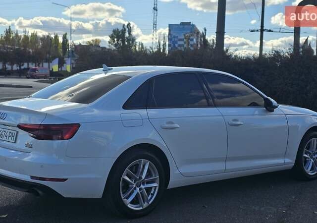Ауди А4 2016 в Кривом Роге на Automoto.ua Белый Ауди А4, объемом двигателя 1.98 л и пробегом 91 тыс. км за 17600 $, фото 10 на Automoto.ua