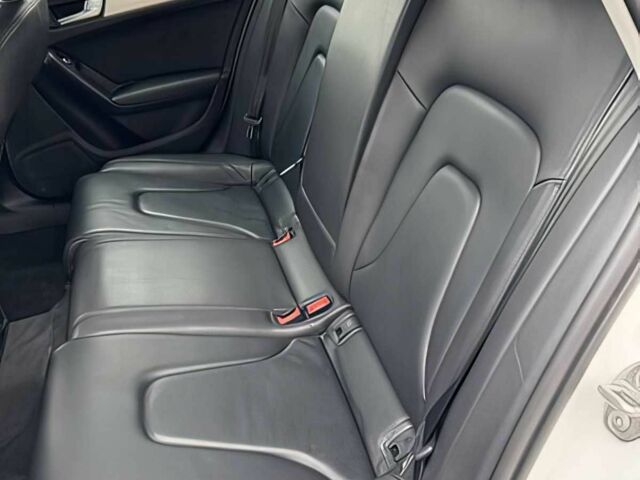 Білий Ауді А4, об'ємом двигуна 2 л та пробігом 75 тис. км за 3800 $, фото 10 на Automoto.ua