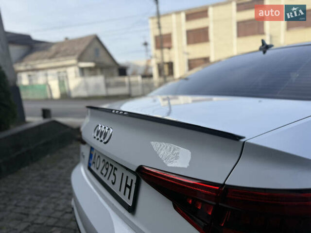 Белый Ауди А4, объемом двигателя 1.98 л и пробегом 258 тыс. км за 17000 $, фото 22 на Automoto.ua