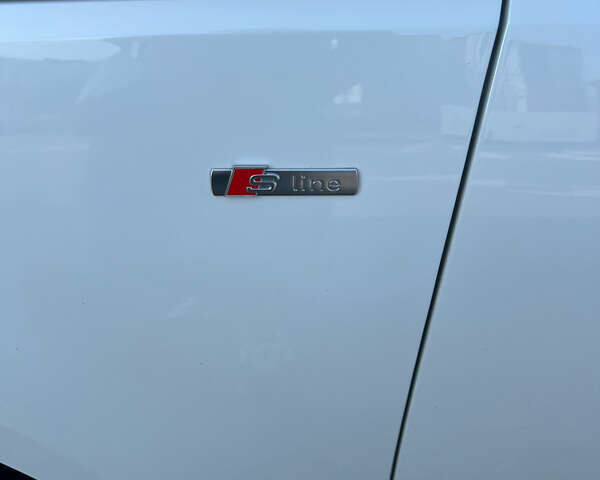 Белый Ауди А4, объемом двигателя 2 л и пробегом 159 тыс. км за 19500 $, фото 9 на Automoto.ua