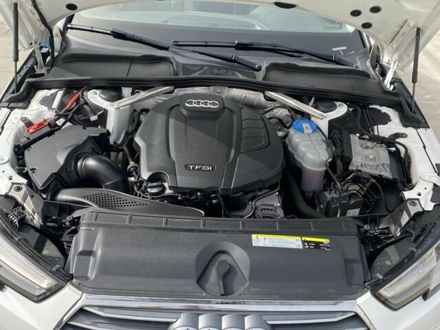 Білий Ауді А4, об'ємом двигуна 2 л та пробігом 155 тис. км за 18800 $, фото 4 на Automoto.ua