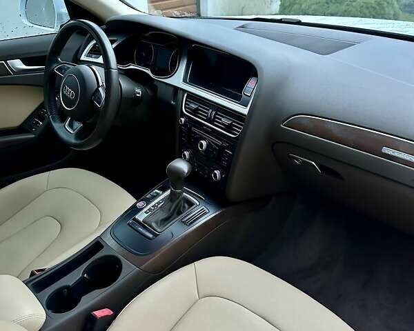 Білий Ауді А4, об'ємом двигуна 2 л та пробігом 44 тис. км за 15999 $, фото 33 на Automoto.ua