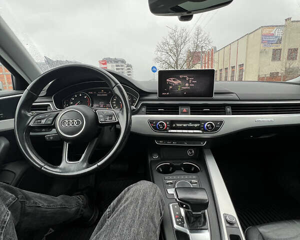 Білий Ауді А4, об'ємом двигуна 2 л та пробігом 144 тис. км за 15999 $, фото 14 на Automoto.ua