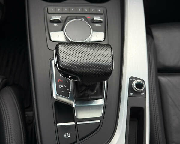 Белый Ауди А4, объемом двигателя 1.98 л и пробегом 167 тыс. км за 20000 $, фото 10 на Automoto.ua