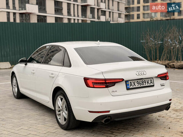 Белый Ауди А4, объемом двигателя 1.98 л и пробегом 118 тыс. км за 19500 $, фото 5 на Automoto.ua