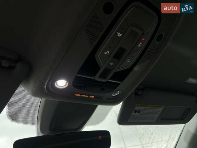 Білий Ауді А4, об'ємом двигуна 1.98 л та пробігом 195 тис. км за 18000 $, фото 24 на Automoto.ua