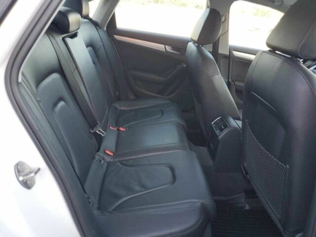 Білий Ауді А4, об'ємом двигуна 2 л та пробігом 57 тис. км за 600 $, фото 9 на Automoto.ua