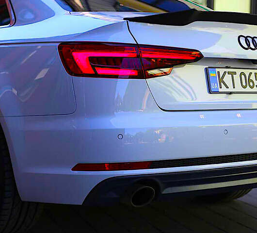 Белый Ауди А4, объемом двигателя 1.98 л и пробегом 128 тыс. км за 19300 $, фото 5 на Automoto.ua