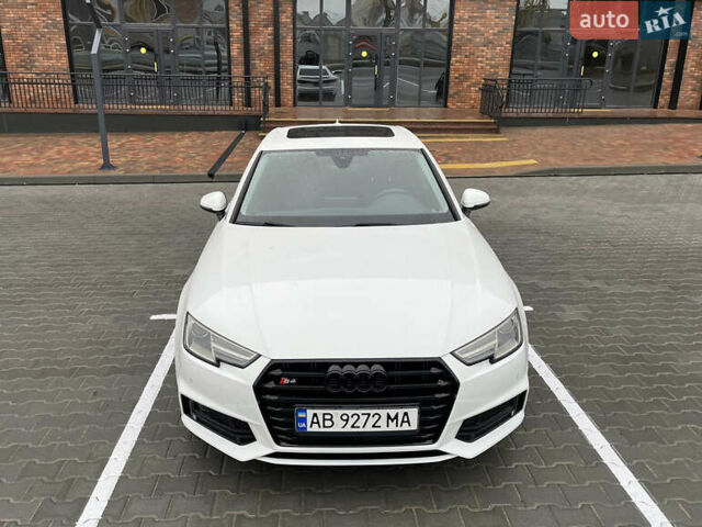 Білий Ауді А4, об'ємом двигуна 1.98 л та пробігом 167 тис. км за 17500 $, фото 6 на Automoto.ua